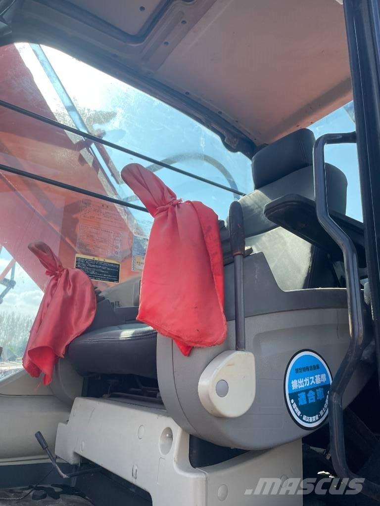 Hitachi ZX 240 Telakaivukoneet