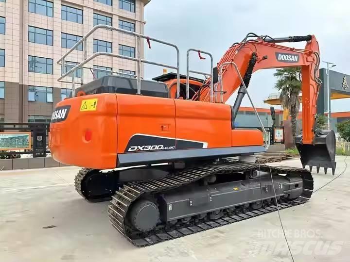 Doosan DX300LC-9C Telakaivukoneet