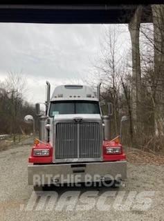Western Star 4900 EX Vetopöytäautot