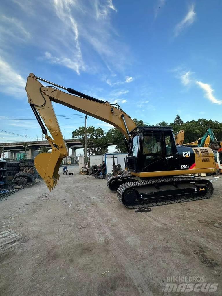 CAT 320D2 Telakaivukoneet