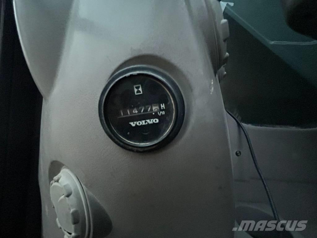 Volvo ECR 235 Telakaivukoneet