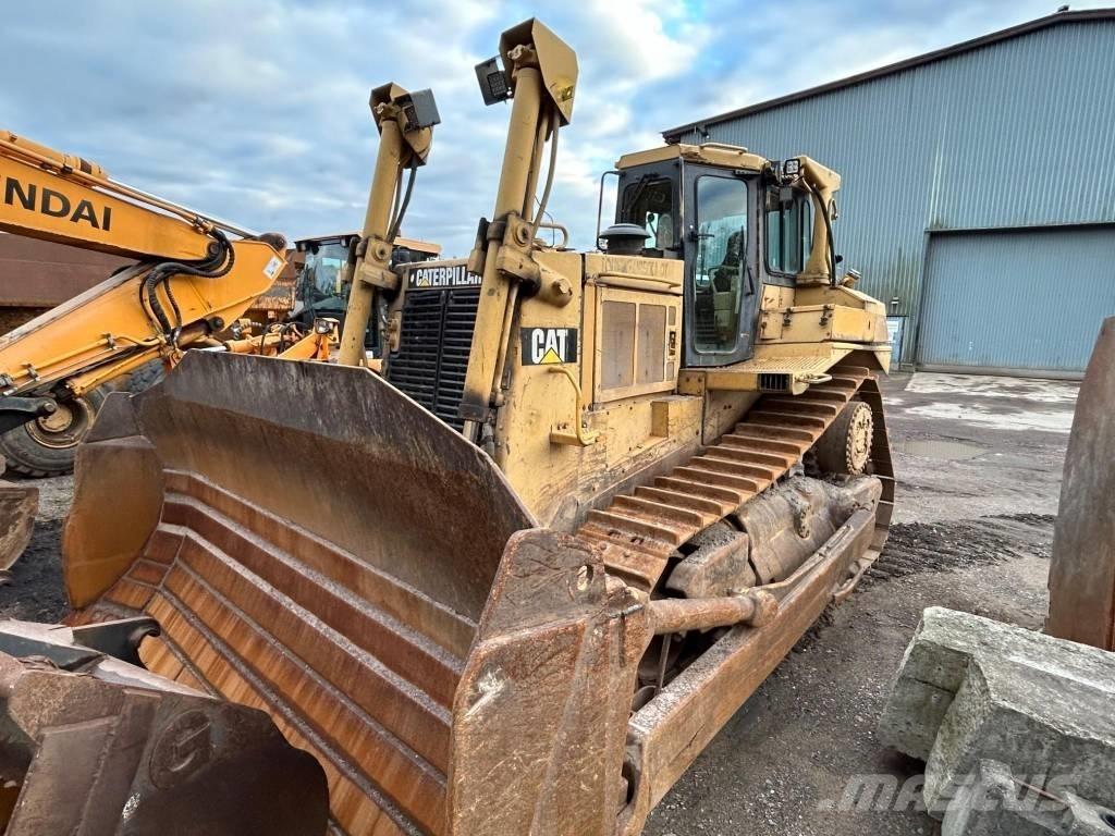 CAT D 8 N Telaketjupuskutraktorit