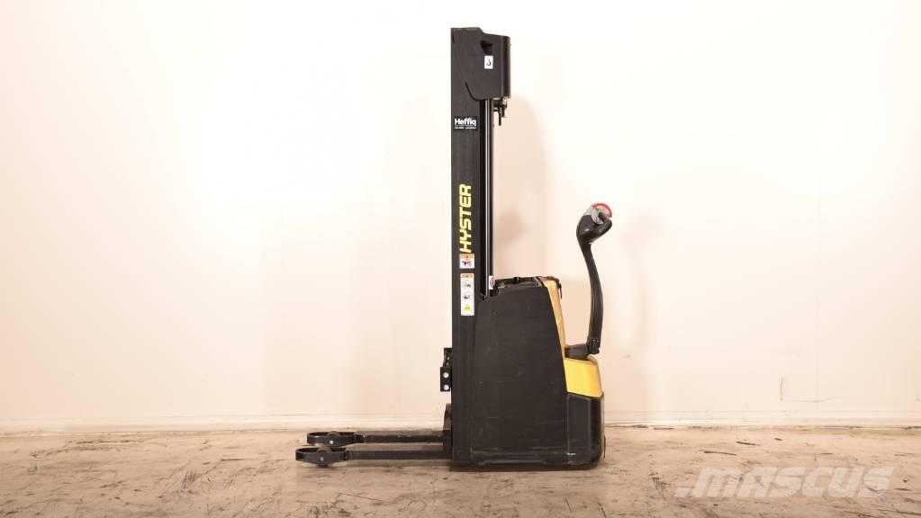 Hyster S1.2-24 Käyden ajettavat pinoamistrukit