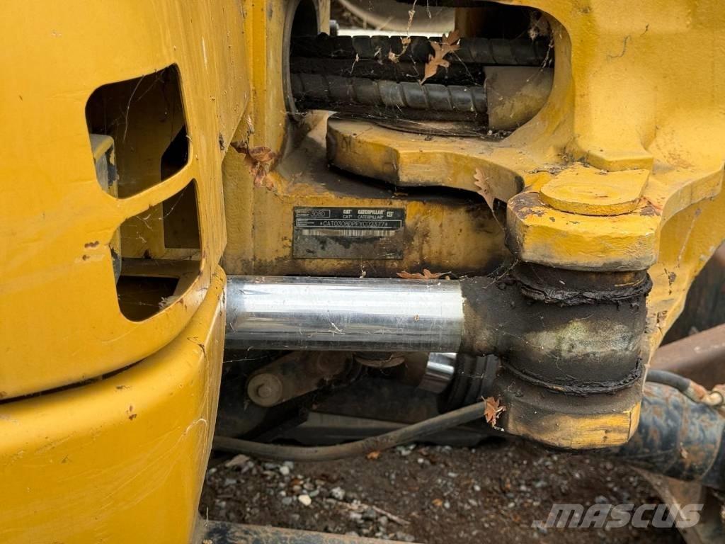 CAT CP 44 Yksivalssijyrät