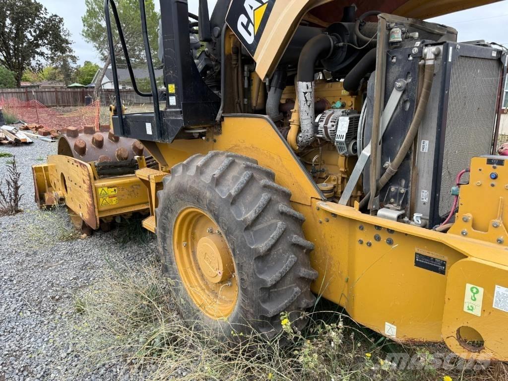 CAT CP 44 Yksivalssijyrät