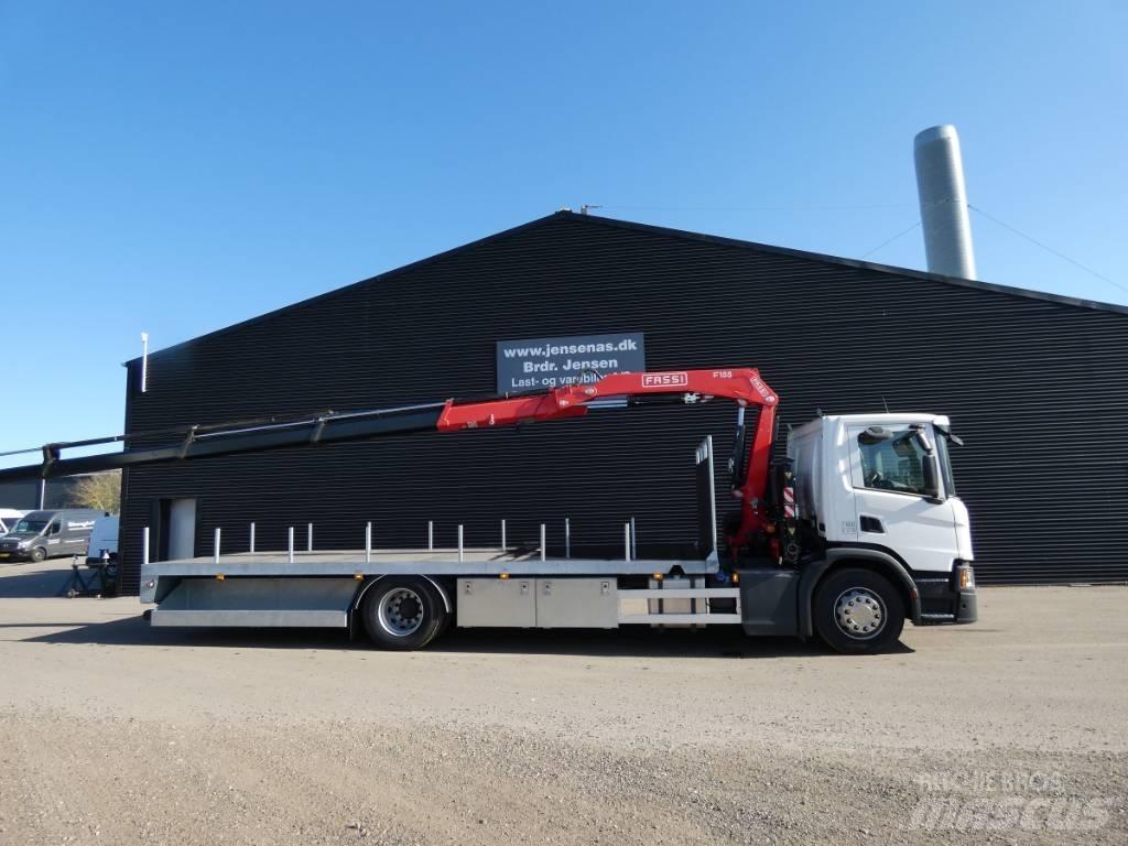 Scania P 220 Nosturiautot