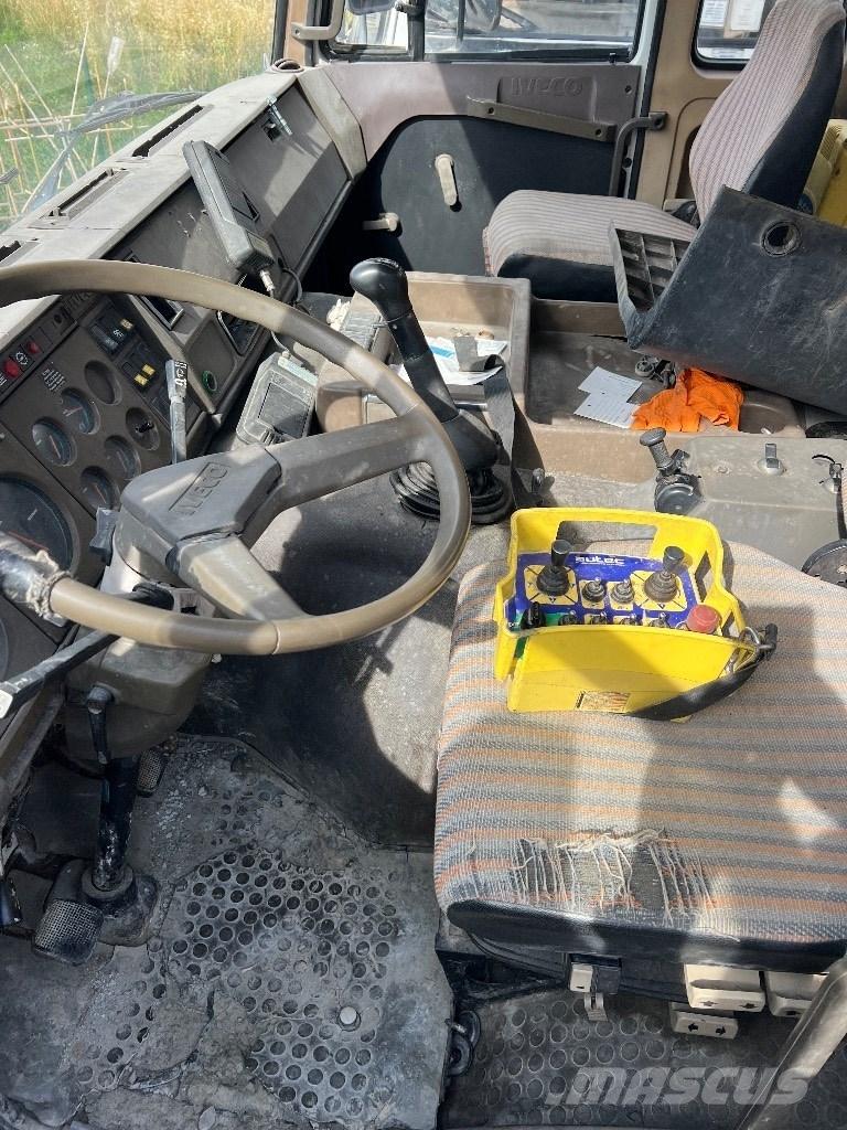 Iveco 330-36 H Betonipumppuautot