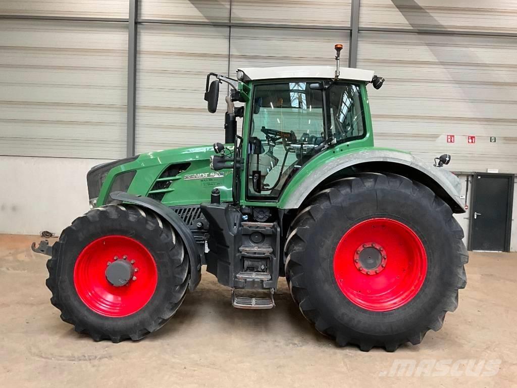 Fendt 828 Vario TMS Traktorit