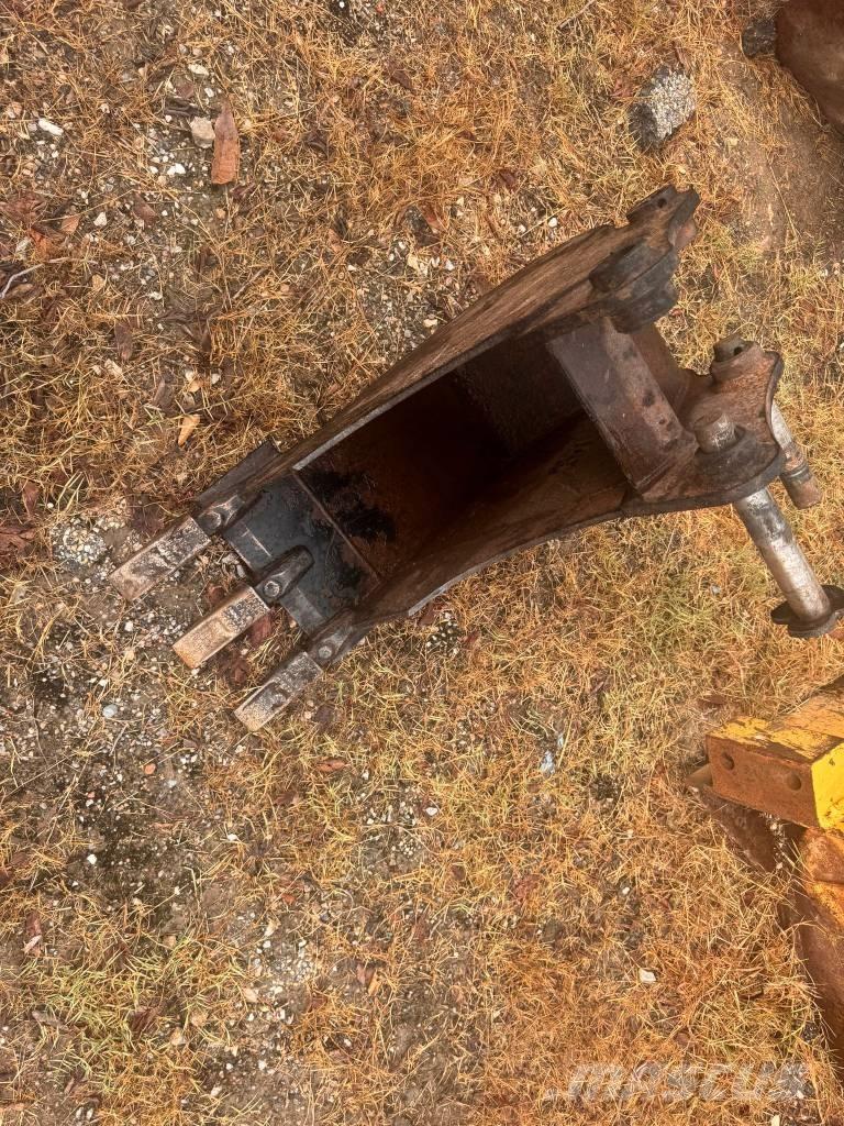 CAT 304 E CR Telakaivukoneet