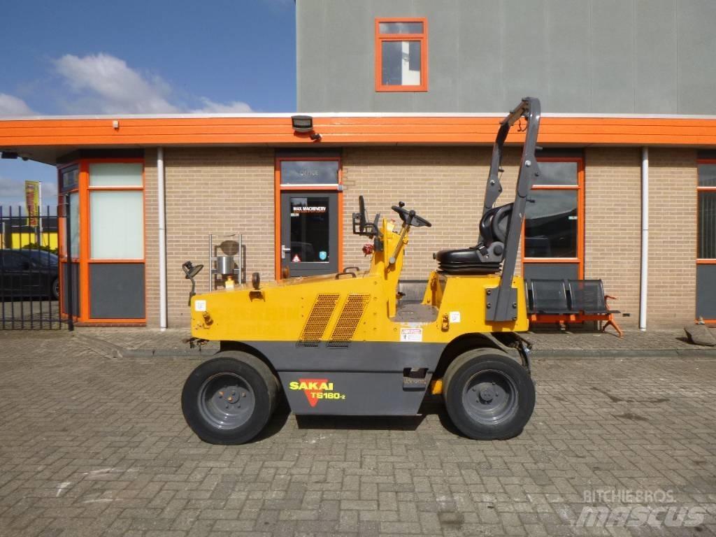 Sakai TS160-2 Kumipyöräjyrät
