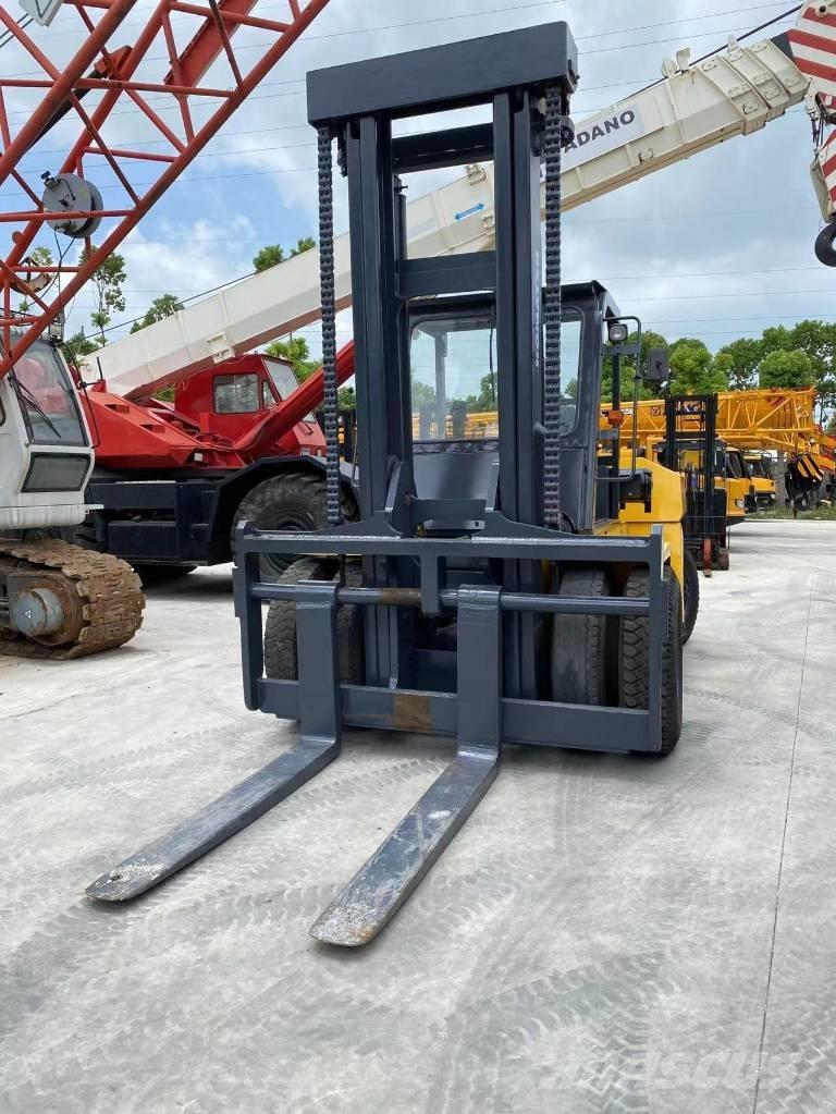 Komatsu FD 160 Dieseltrukit