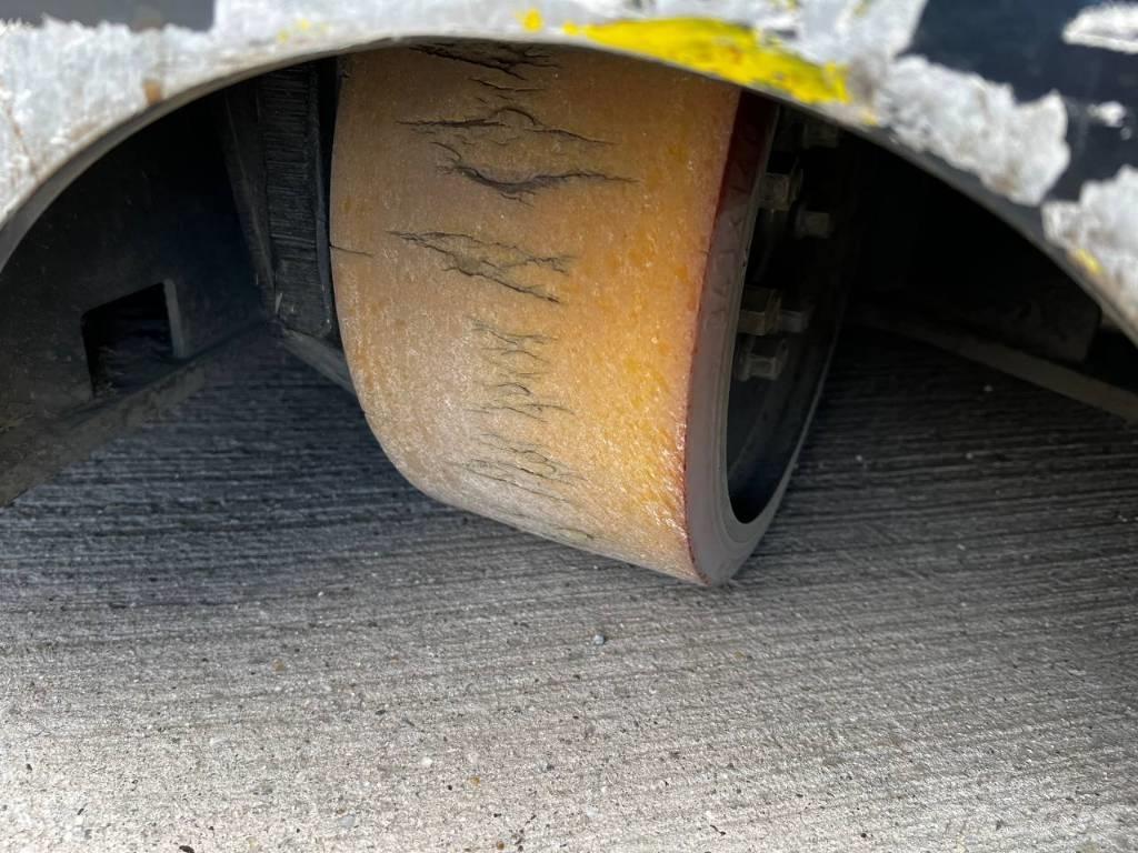 Crown ESR 5000 Työntömastotrukit
