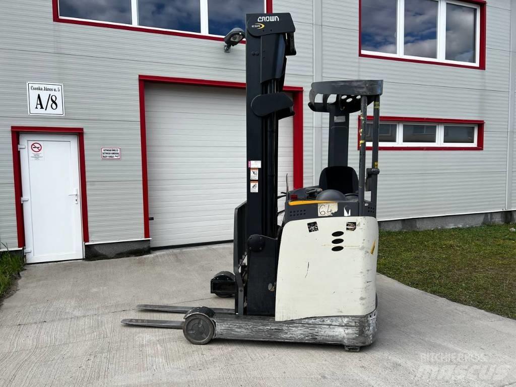 Crown ESR 5000 Työntömastotrukit