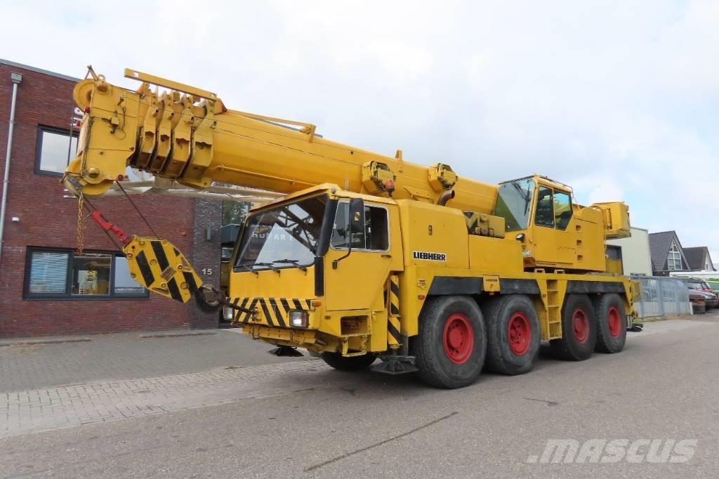 Liebherr LTM 1070-1 Mobiilinosturit