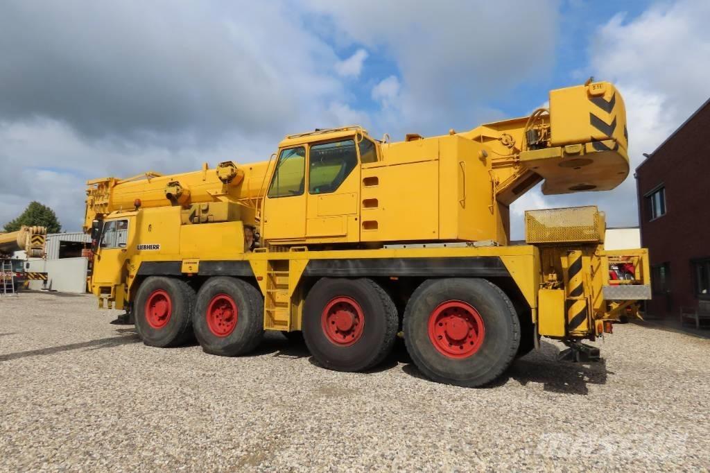 Liebherr LTM 1070-1 Mobiilinosturit