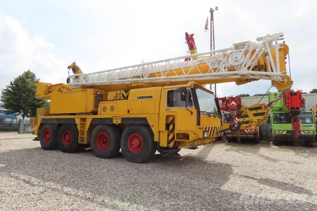 Liebherr LTM 1070-1 Mobiilinosturit