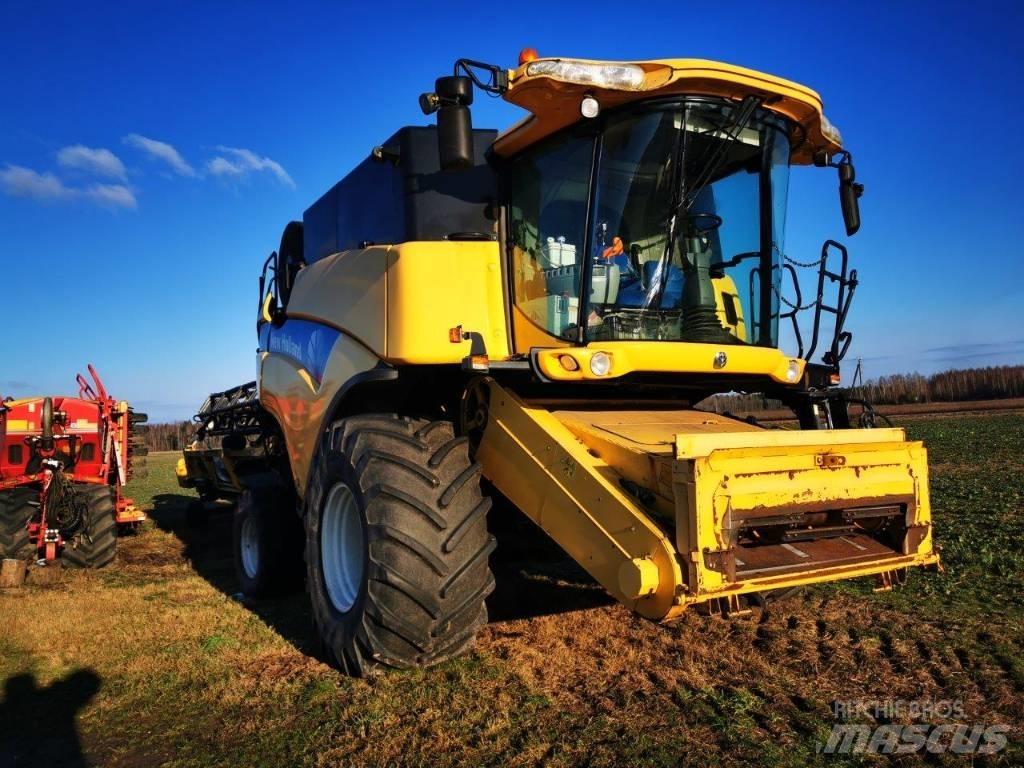 New Holland CX 8080 Leikkuupuimurit