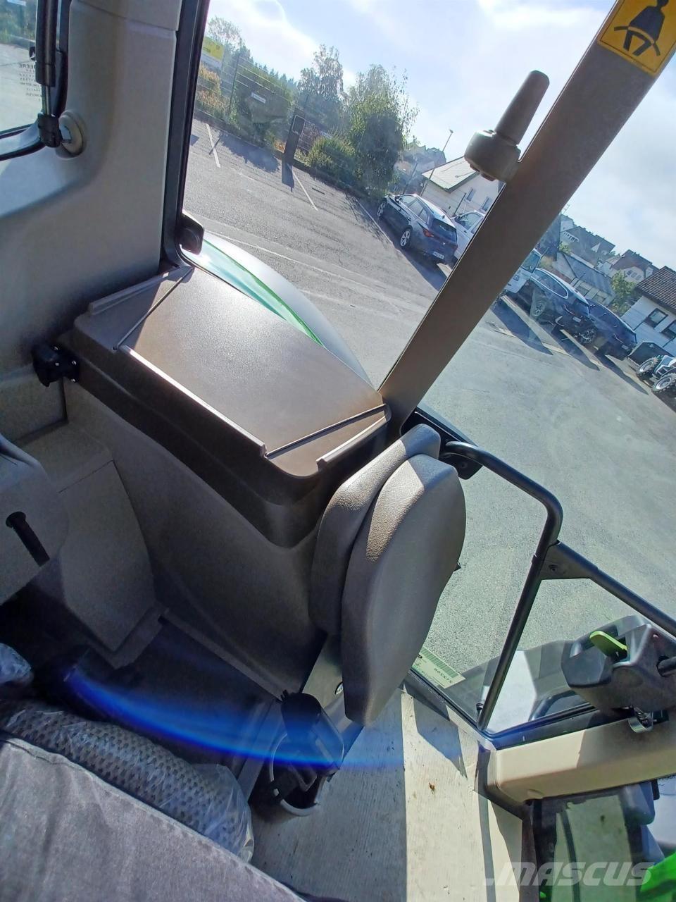 John Deere 6110M Traktorit