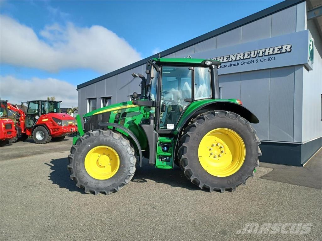 John Deere 6110M Traktorit