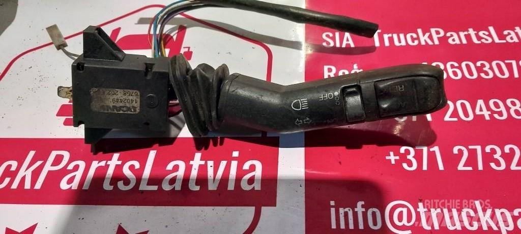 Scania 124.    1402449 Ohjaamot ja sisustat