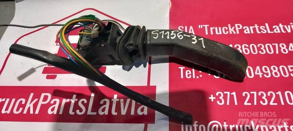 Scania 124.    1402449 Ohjaamot ja sisustat