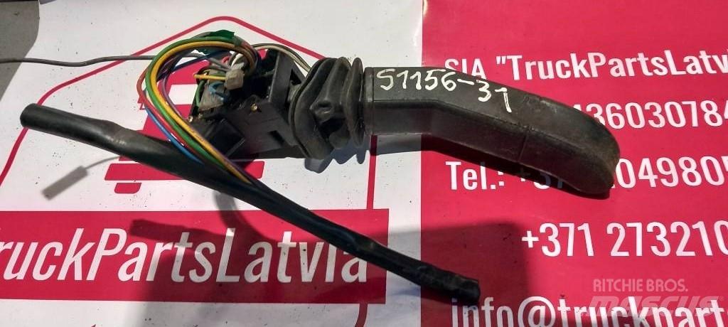 Scania 124.    1402449 Ohjaamot ja sisustat