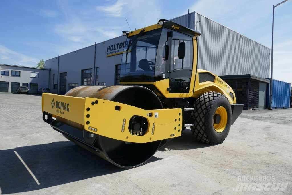 Bomag BW 213 D-5 Tiivistyskoneet