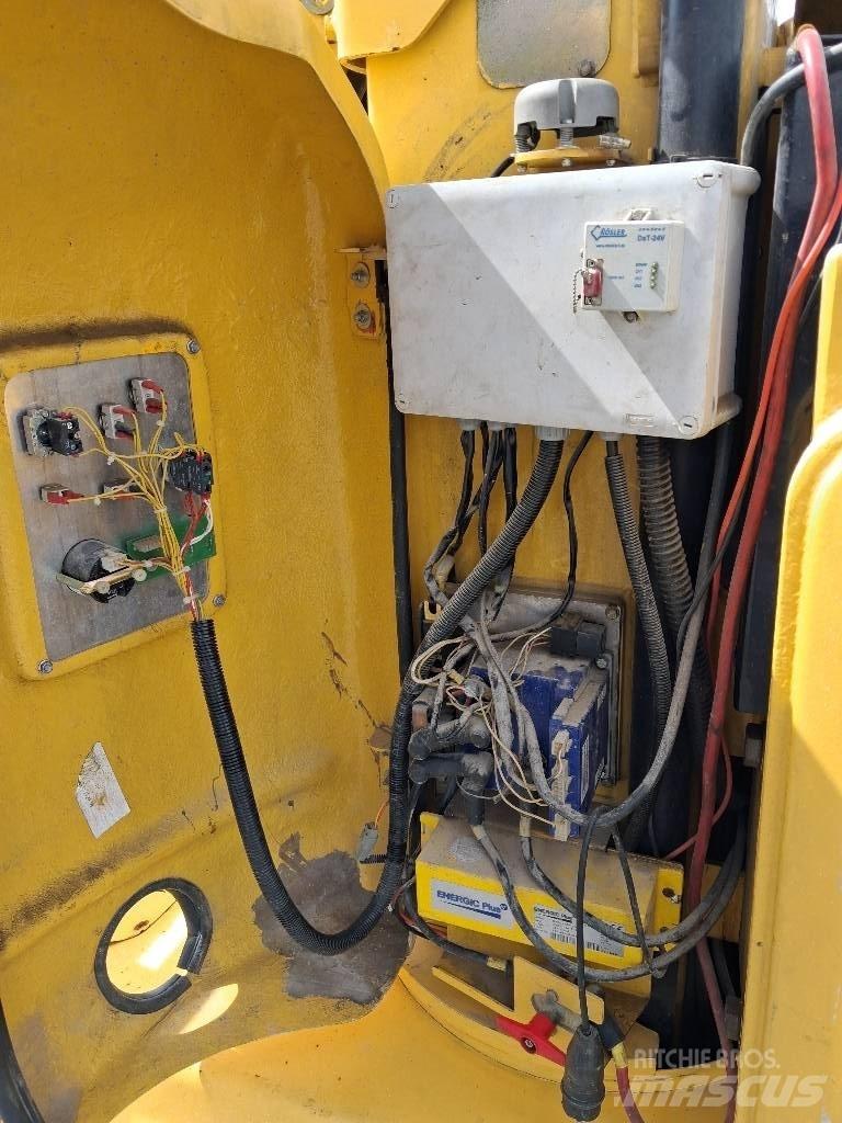 Manitou 105 VJR 2 Henkilönostimet ja nostolaitteet