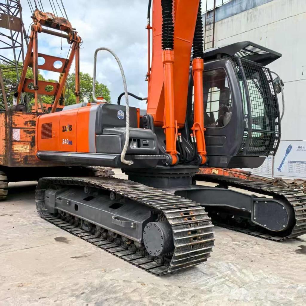 Hitachi ZX 240 HG Telakaivukoneet