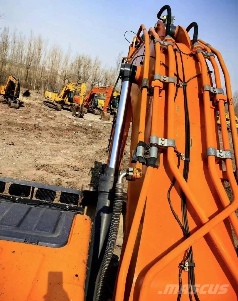 Doosan DX 500 LC Telakaivukoneet