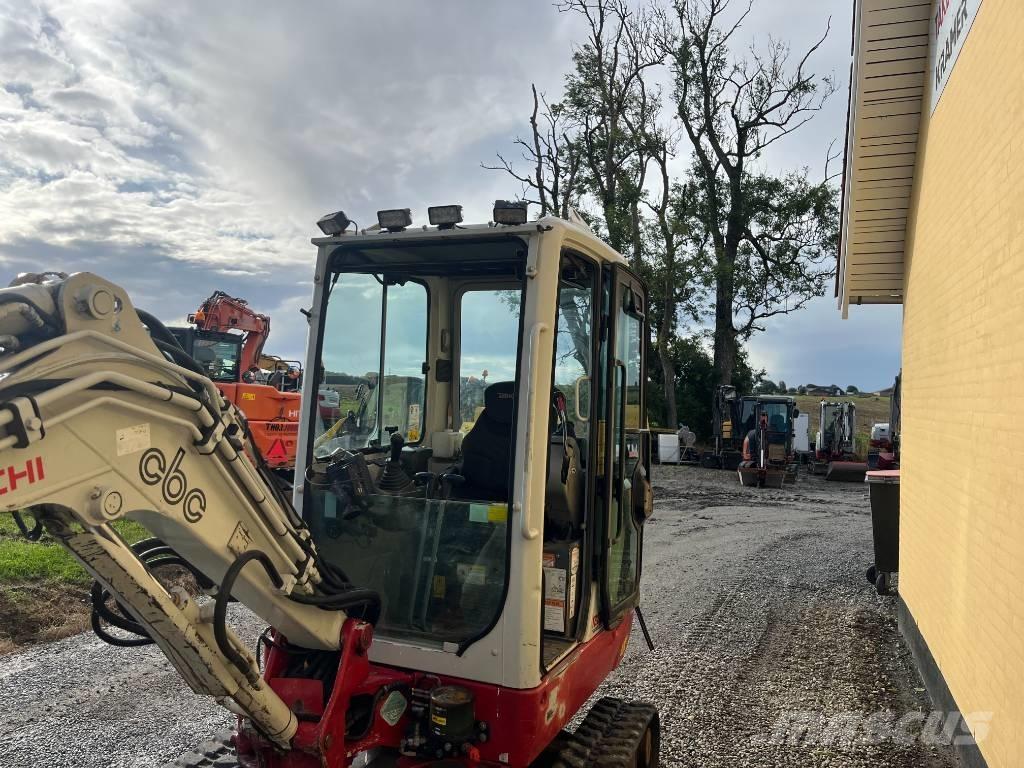 Takeuchi TB 225 Minikaivukoneet < 7t