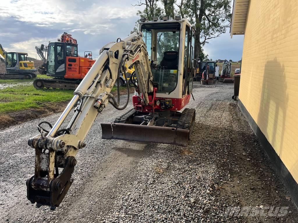 Takeuchi TB 225 Minikaivukoneet < 7t