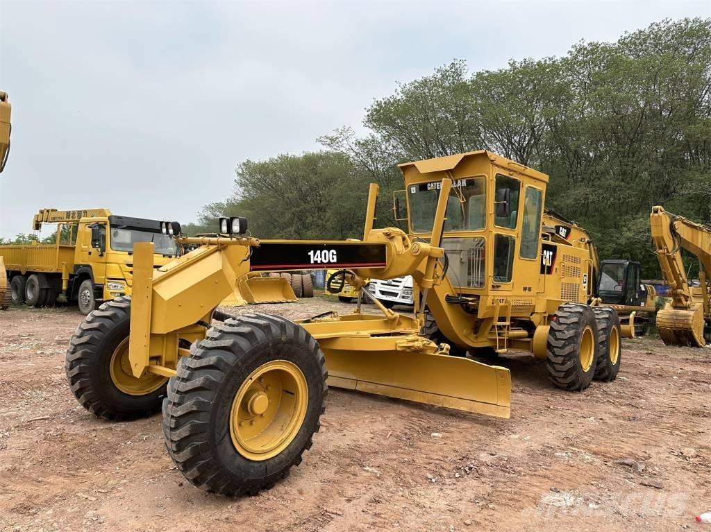 CAT 140 G Tiehöylät
