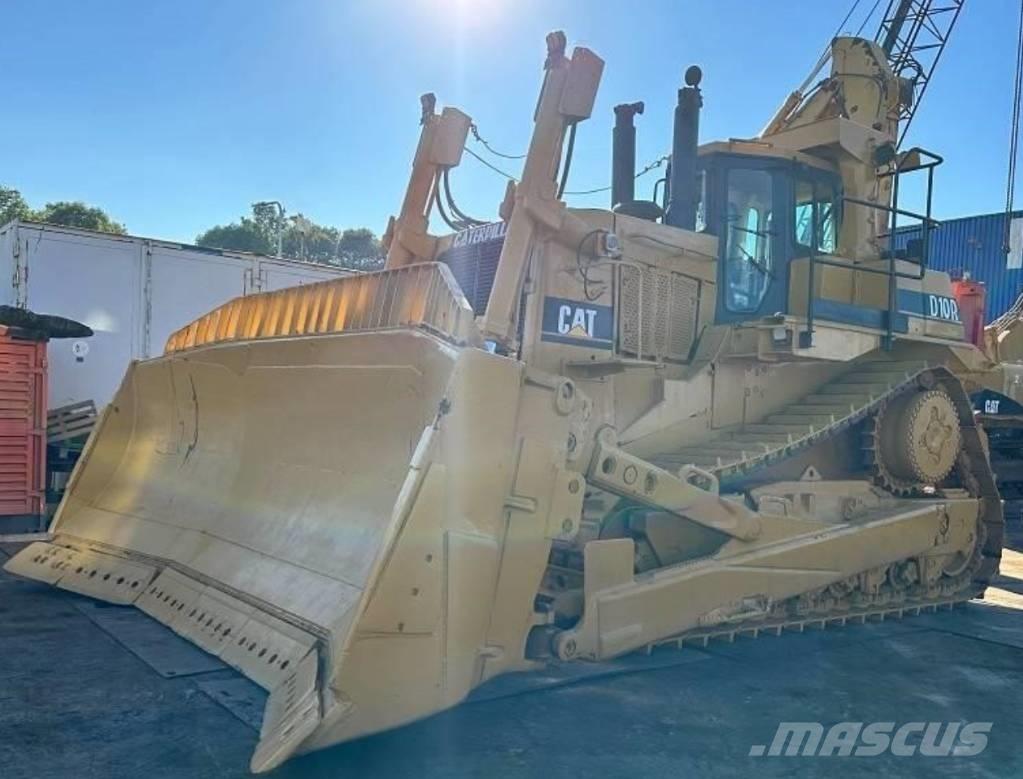 CAT D 10 R II Telaketjupuskutraktorit
