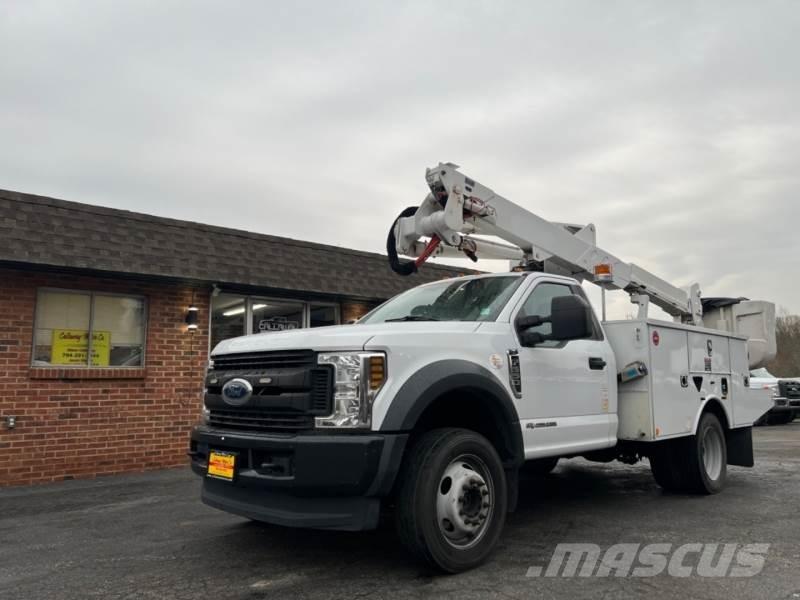 Ford F550 Nostolava-autot