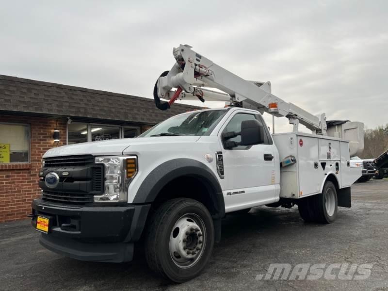 Ford F550 Nostolava-autot