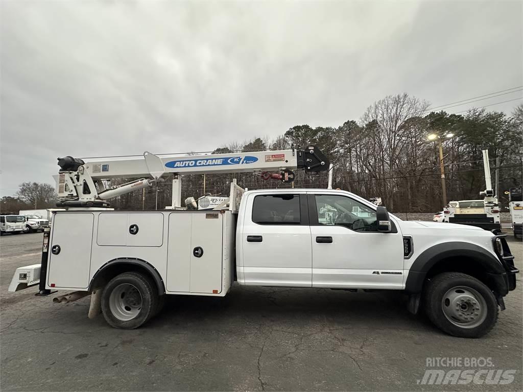 Ford F550 Tienhoitoautot