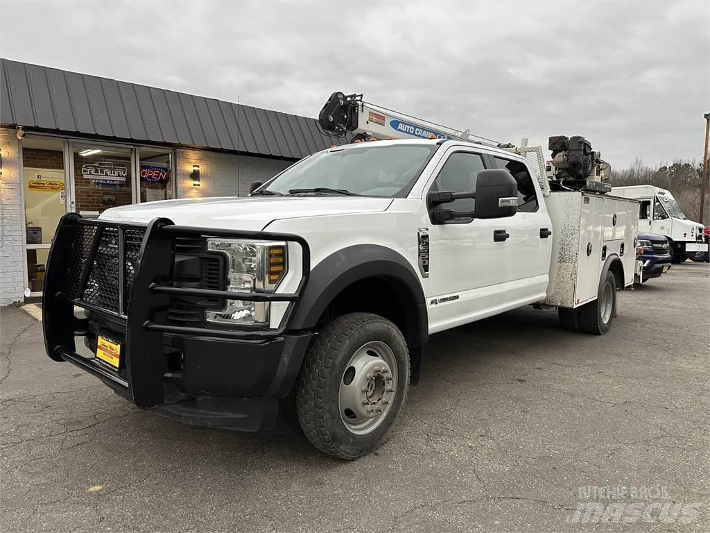 Ford F550 Tienhoitoautot