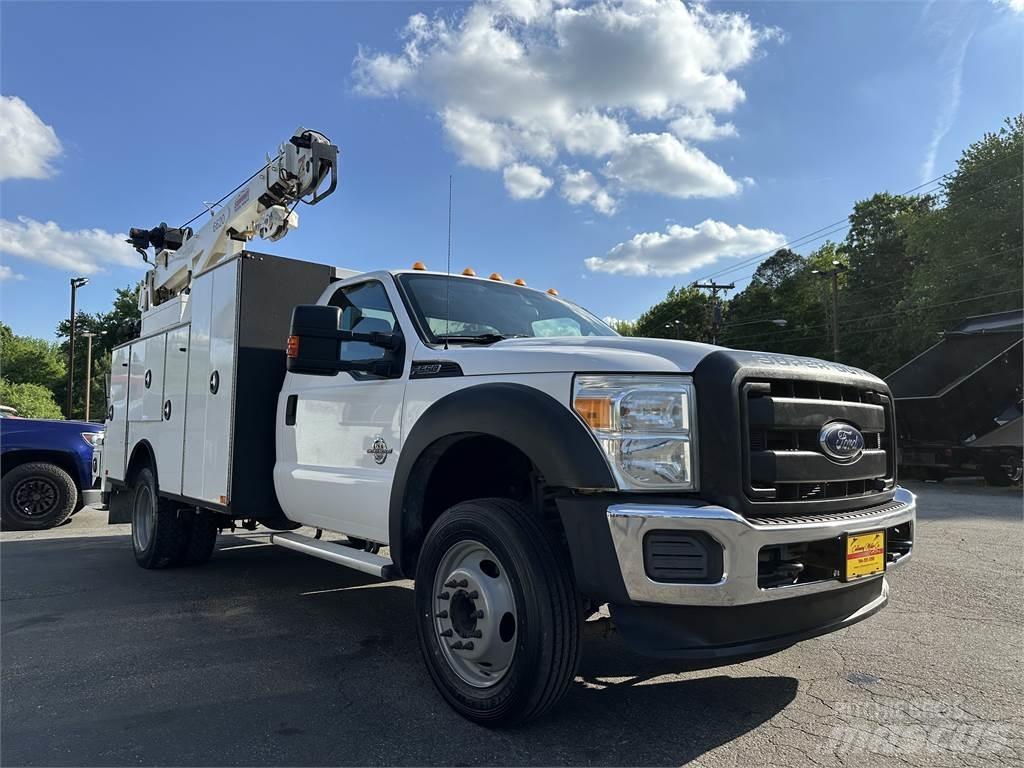 Ford F550 Tienhoitoautot