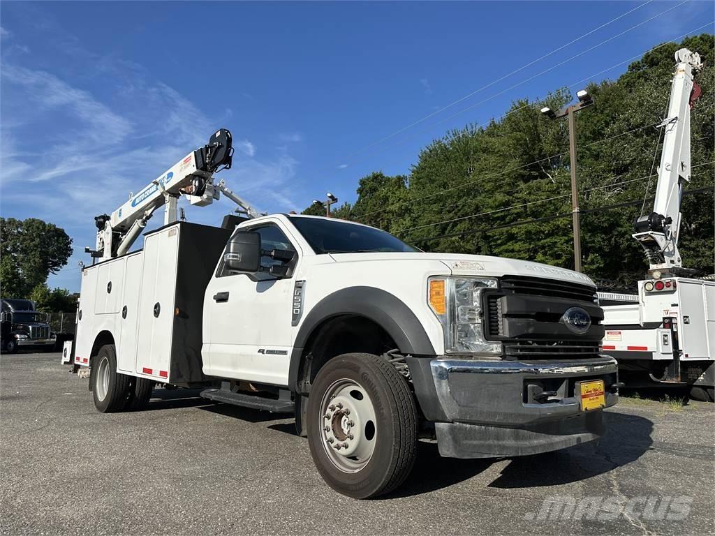 Ford F550 Tienhoitoautot