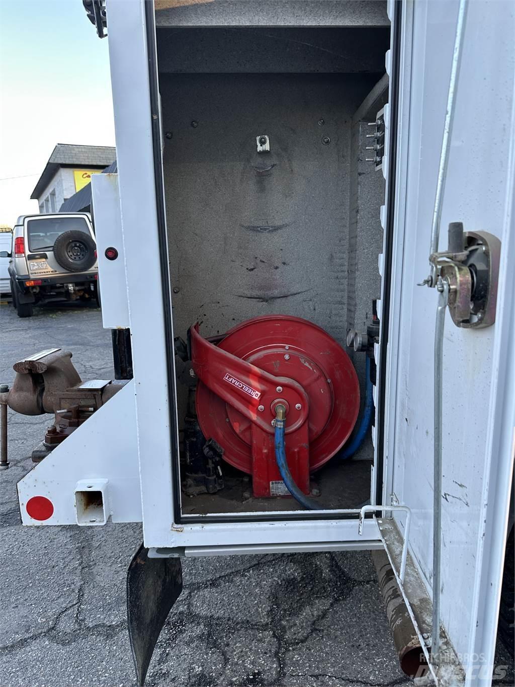 RAM 4500 Tienhoitoautot