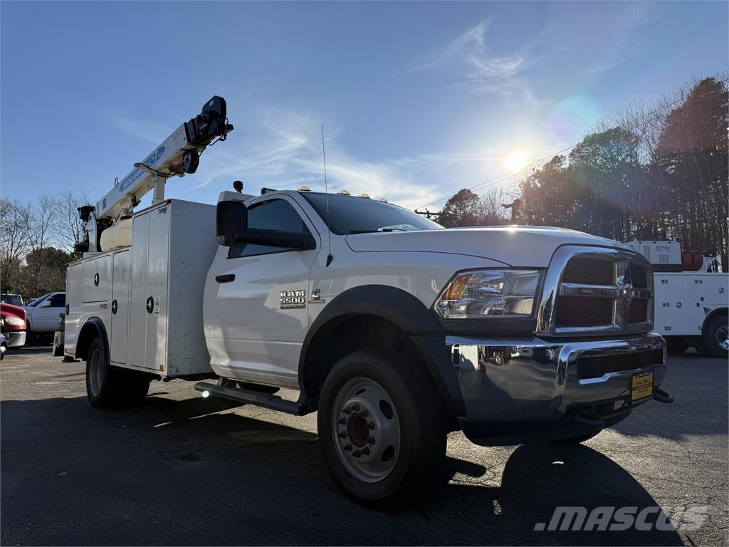RAM 5500 Tienhoitoautot