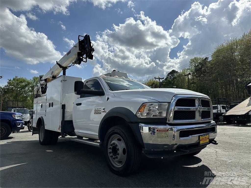 RAM 5500 Tienhoitoautot