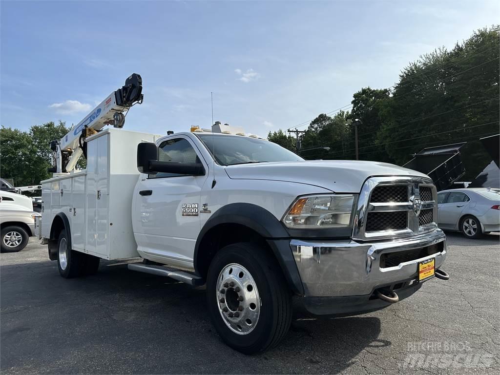 RAM 5500 Tienhoitoautot