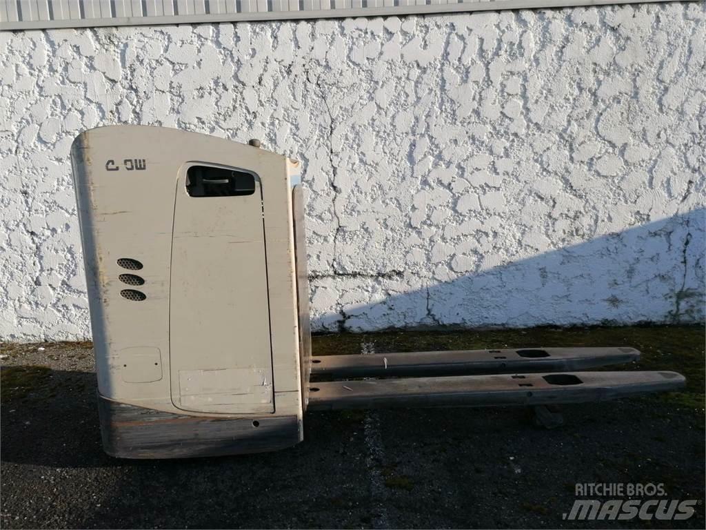 Crown RT4000 Ajettavat pinoamisvaunut