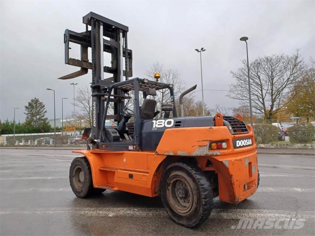 Doosan D1808-S Muut haarukkatrukit