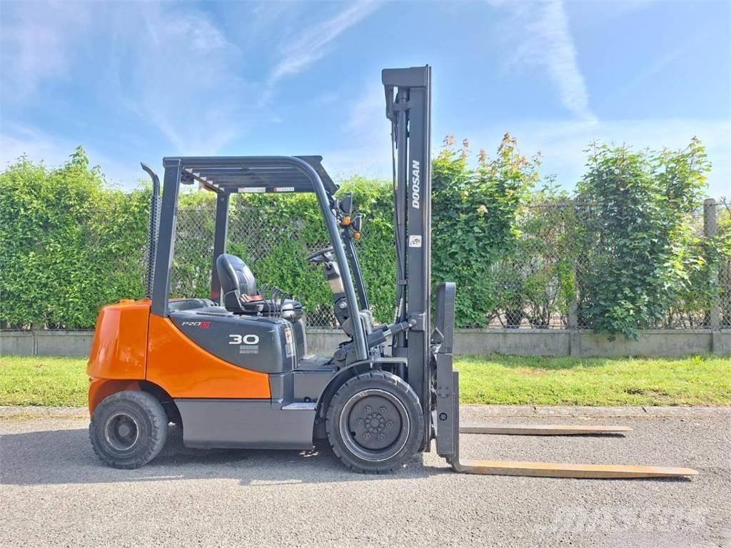 Doosan D30S 5 Muut haarukkatrukit