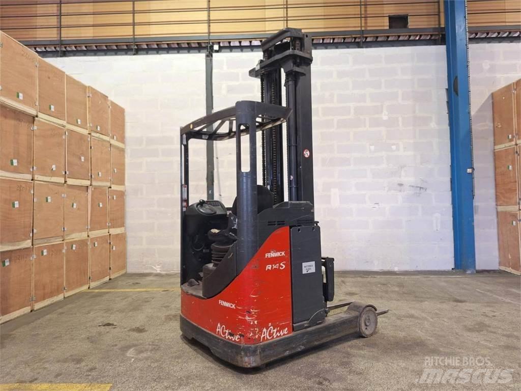 Fenwick R14S Työntömastotrukit