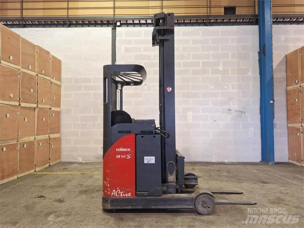 Fenwick R14S Työntömastotrukit