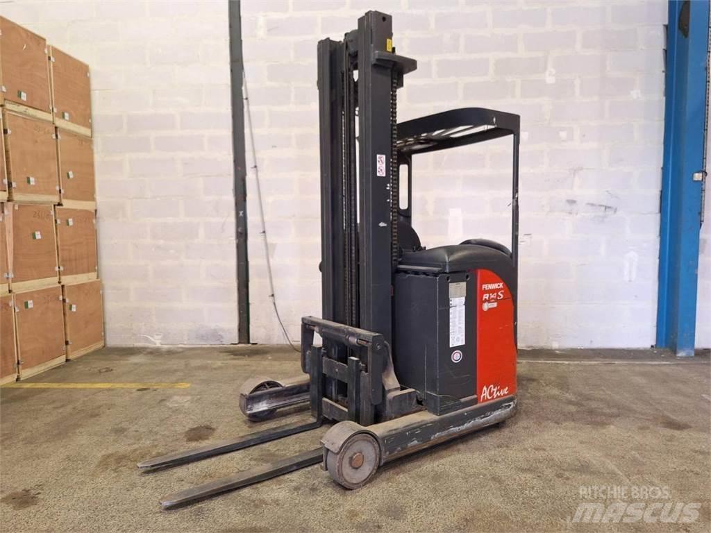 Fenwick R14S Työntömastotrukit